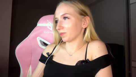 Sofie online show from November 28, 5:31 pm