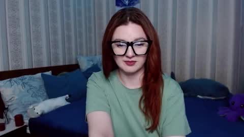 Snapshot of julithlally chatting on September 24, 2:18 am Julith online show from September 24, 2:18 am