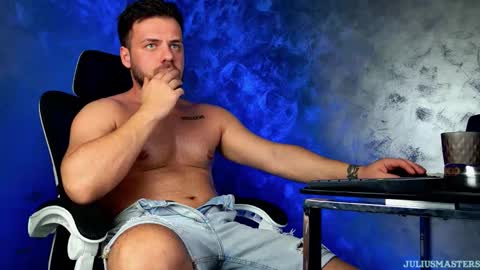 JULiUS   online show from February 23, 1:41 am