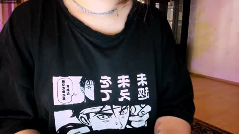 Snapshot of july_slowdive chatting on January 14, 11:42 am Julie online show from January 14, 11:42 am