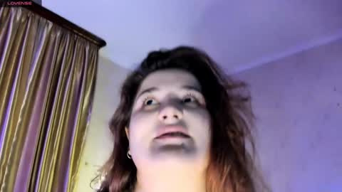 Snapshot of july_slowdive chatting on January 13, 3:26 pm Julie online show from January 13, 3:26 pm