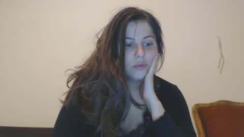 julyilovee online show from September 25, 5:09 pm