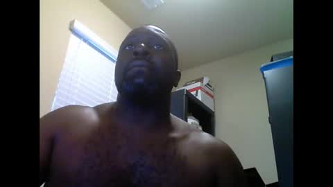 junbug8812 online show from March 12, 12:04 pm