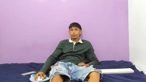 junior_bigcock3 online show from January 31, 4:17 pm