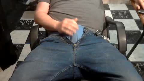 junkerdc1 online show from April 8, 3:20 am