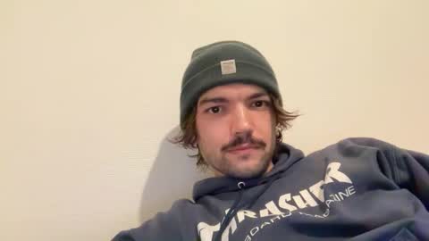 just_a_guy_with_a_big_cock online show from January 10, 9:09 pm