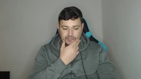 Alex online show from December 2, 11:19 am