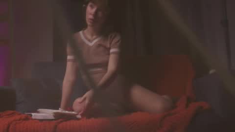 Caroline but call me Carrie online show from November 12, 10:17 am