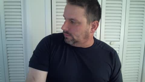 just_inside online show from February 5, 7:10 pm