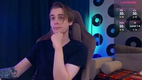 Snapshot of just_sammy chatting on October 17, 7:40 pm Samuel online show from October 17, 7:40 pm