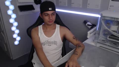 Rhys online show from November 20, 8:50 pm