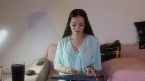 JustAnne online show from June 21, 8:15 pm