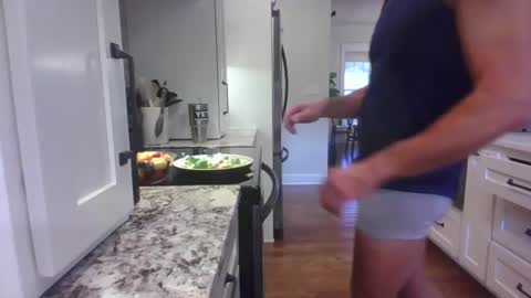 justanotherdadbod2025 online show from October 3, 8:06 pm