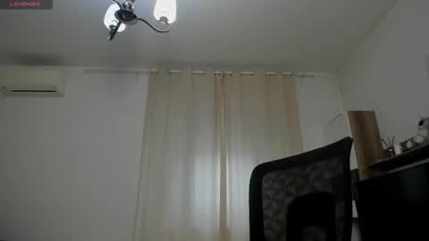 Chloe online show from November 17, 6:49 am