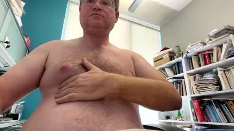 Snapshot of justfunguy221287 chatting on October 8, 8:26 pm justfunguy221287 online show from October 8, 8:26 pm