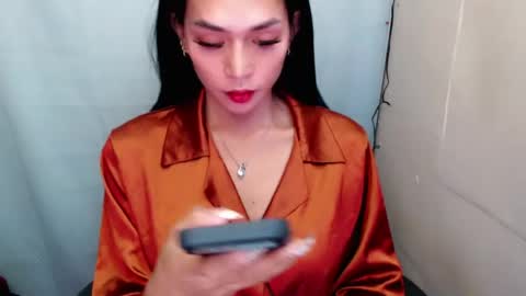 justhewayouare21 online show from August 5, 3:25 am