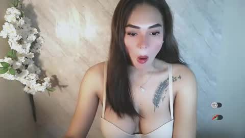 justhewayouare21 online show from April 27, 2:42 am