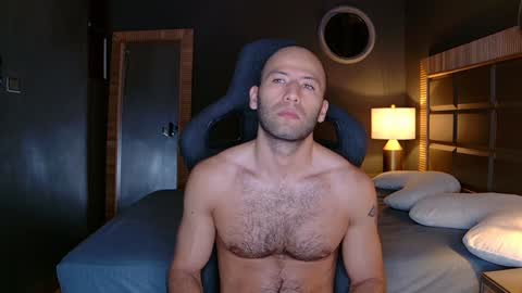 Justin online show from February 6, 10:36 am