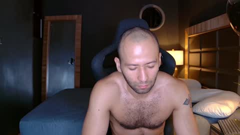 Justin online show from February 8, 12:49 am