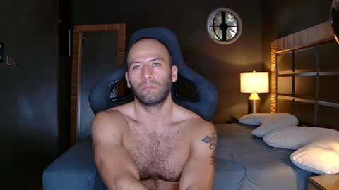 Justin online show from February 10, 2:26 pm