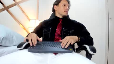 Justin  online show from April 22, 3:02 am