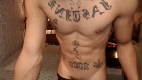 justine_hunk online show from January 7, 5:34 am