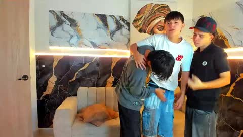justingtime21 online show from May 16, 9:24 pm