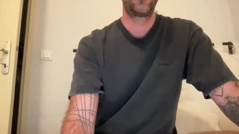 justmeandyou00 online show from November 14, 2:52 pm