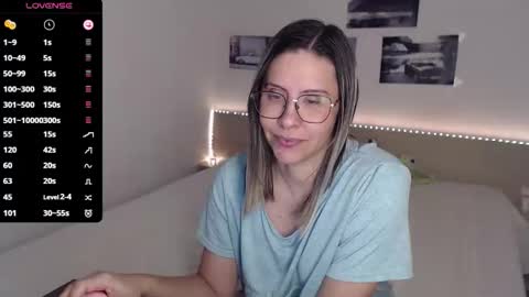 Julie online show from December 16, 5:36 am