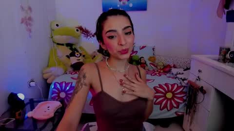 Mia online show from February 26, 9:20 pm