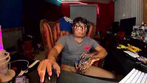 justsky117 online show from December 20, 1:12 am