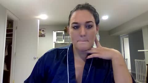 justus1897 online show from November 7, 1:30 am