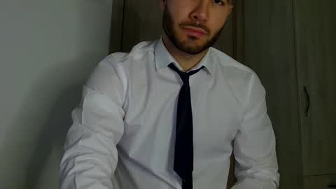 Justin online show from November 20, 6:12 am