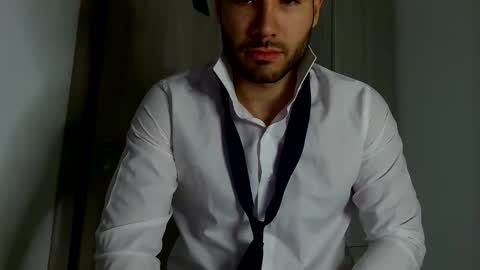 Justin online show from October 19, 8:35 pm