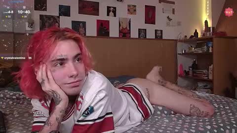 Snapshot of juuzou_kit chatting on September 14, 12:50 pm Juuzou hehim u can call me Juz online show from September 14, 12:50 pm