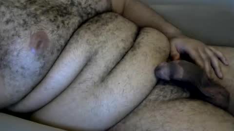 jyhawk305_ online show from January 10, 6:13 pm