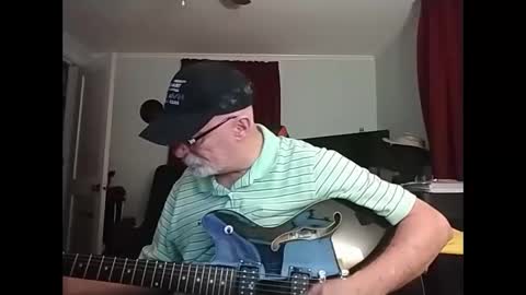 kabriggs137 online show from May 27, 1:57 am
