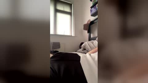 kaidxny online show from April 26, 5:10 pm