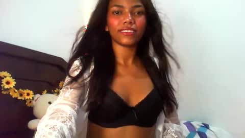 kailyn_ross online show from May 26, 2:28 am