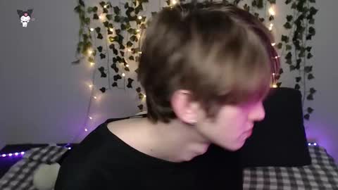 slutkai online show from November 16, 9:06 pm