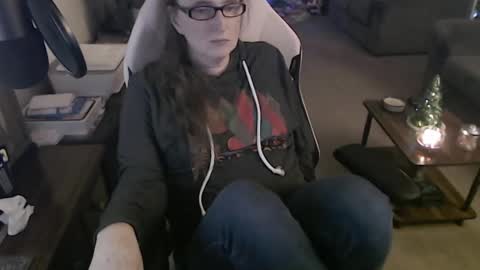 Camprincess331 online show from December 13, 1:37 am