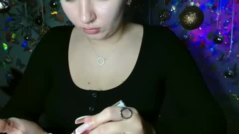 Kaitlin online show from December 4, 6:51 pm