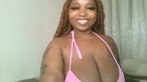 Snapshot of kakey_love chatting on October 22, 2:59 am kakey love online show from October 22, 2:59 am