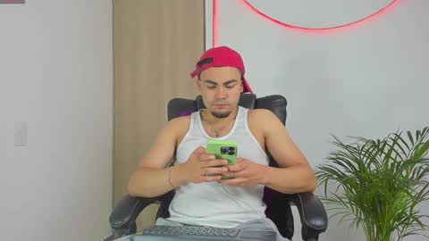 K A L I online show from February 23, 6:48 am