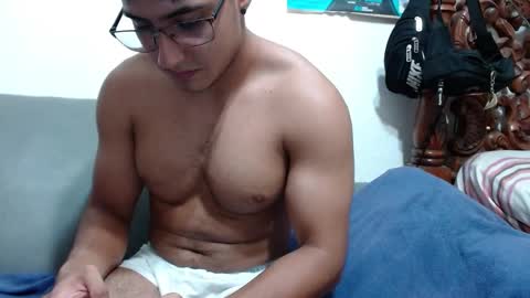 kamenov00 online show from February 22, 12:38 am