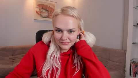 Camila online show from November 28, 10:00 am