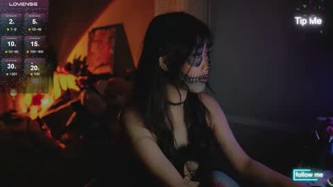kamilee__xo online show from October 31, 7:47 pm