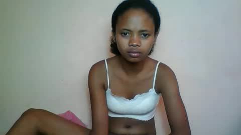 kamillah69 online show from February 20, 6:48 am