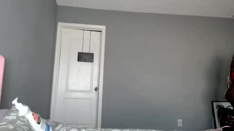 Twitter - Kandie Monaee online show from September 22, 1:59 pm