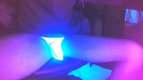 KANGKHLOE online show from December 4, 7:08 am